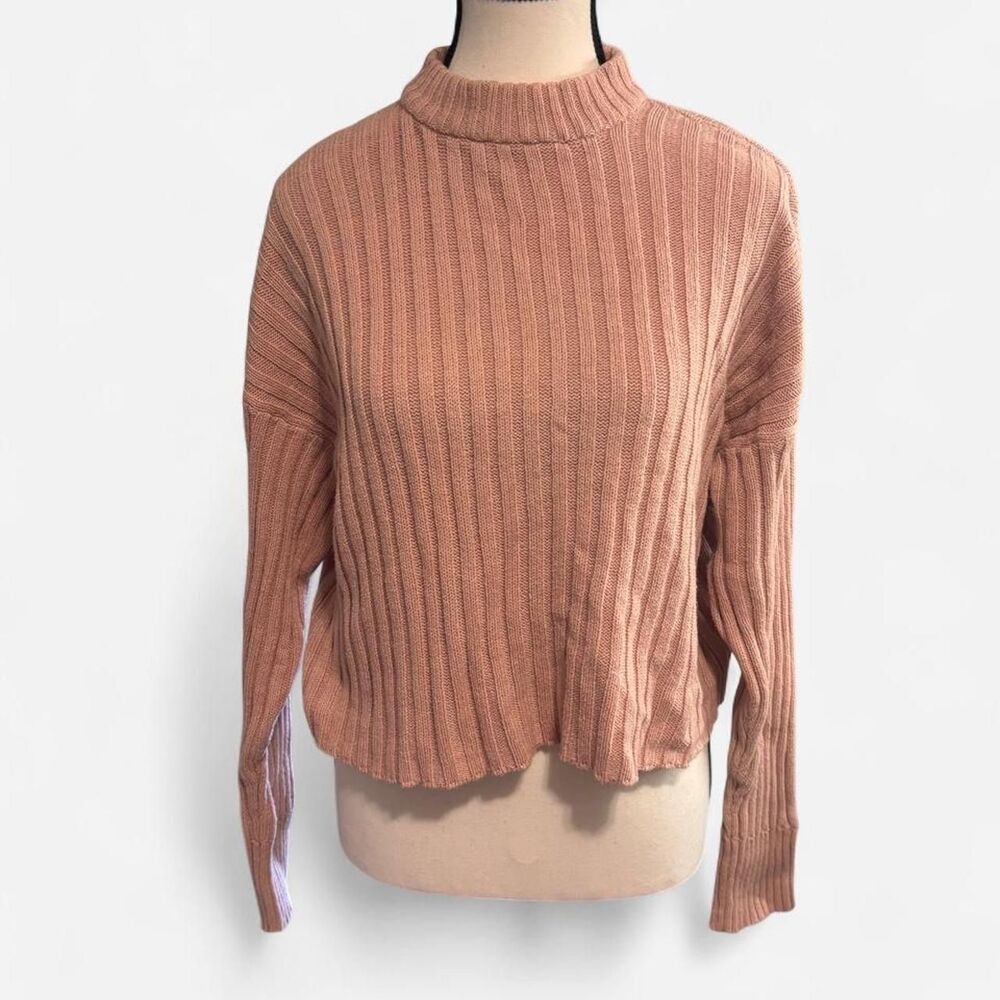 American Eagle Women's Pink Cropped Jumper Sweater M